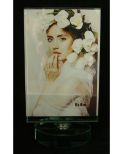 Cadre droit sur pied tournant vertical