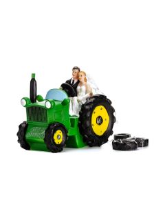 Couple de mariés sur un tracteur